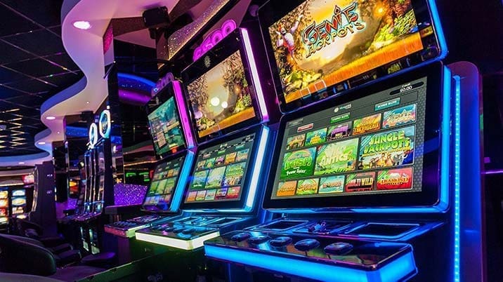 You can play slot casinos games in many ways